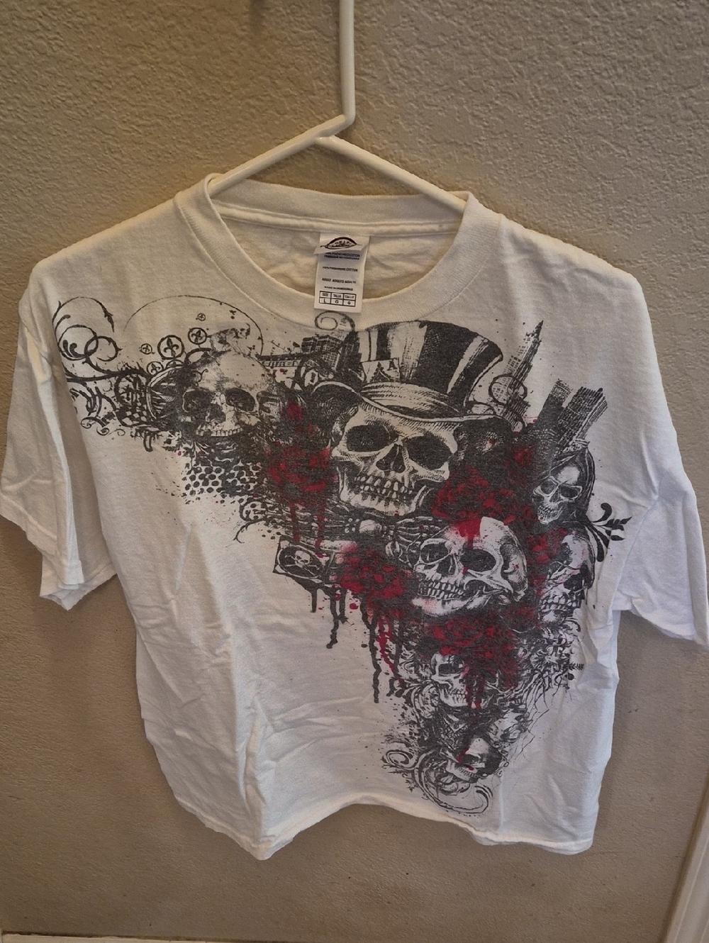 Graphic Skull Tee